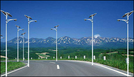 How do solar street lights work