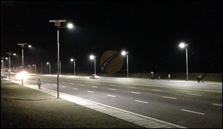 Brighter Roads, Safer Journeys: The Impact of Solar Street Lights on Road Traffic